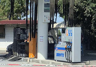 Συγκλονισμένη η Ιταλία για «τα φαντάσματα που μαζεύουν φράουλες» – Έκαψαν τέσσερις εργάτες ζωντανούς [βίντεο]