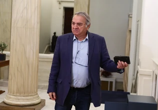 Το ΠΑΣΟΚ απαντάει στο «στέλεχος της ΕΛΑΣ» Μπίστη (ενώ δεν είναι) και ζητάει εξηγήσεις από τον Τσίπρα