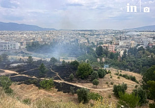 Υπό έλεγχο η φωτιά στη Φιλοθέη