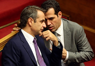 Συμφωνία για στρατόπεδα κράτησης μεταναστών θέλει ο Πλεύρης, με το προσύμφωνο για το Predator απειλεί ο Ντίλιαν και τίποτα από όλα αυτά δεν βρίσκει τον λαό σύμφωνο