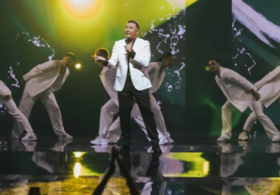 MAD VMA 2026: Ο Αντώνης Ρέμος γιόρτασε 30 χρόνια καριέρας με ένα arcade υπερθέαμα