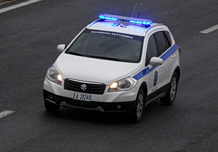 Αφίδνες: Συνελήφθη στα διόδια έπειτα από καταδίωξη μεθυσμένος οδηγός που έκανε τον δρόμο «πίστα»