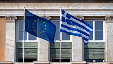 Κομισιόν: Η Ελλάδα επιστρέφει στην ευρωπαϊκή κανονικότητα