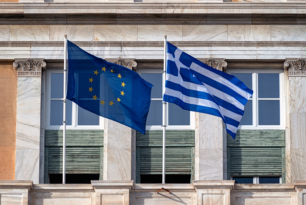 Κομισιόν: Η Ελλάδα επιστρέφει στην ευρωπαϊκή κανονικότητα