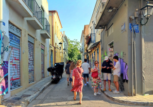 Στο μικροσκόπιο του ΣτΕ η λειτουργία των Airbnb στην Πλάκα