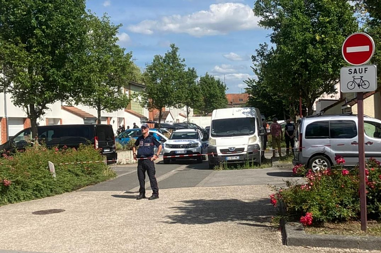 Τραγωδία στη Γαλλία: Δίδυμα αδερφάκια βρέθηκαν νεκρά από αφυδάτωση – Σε άμεσο κίνδυνο ένα αδερφάκι τους