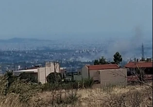 Φωτιά στις Αχαρνές – Σηκώθηκαν τρία εναέρια μέσα