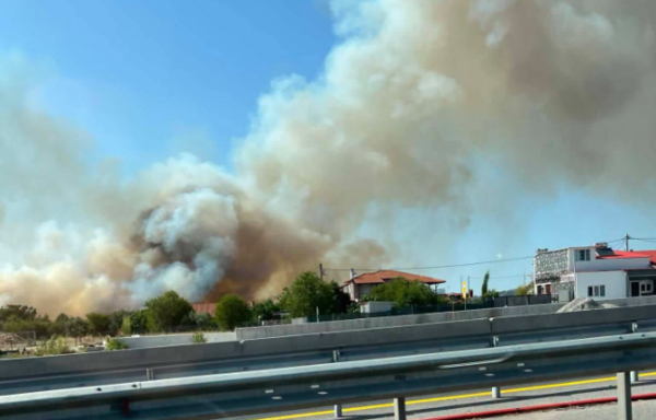 Θεσσαλονίκη: Οριοθετήθηκαν οι πυρκαγιές σε Πυλαία και Μονόλοφο Ωραιοκάστρου – Νέα φωτιά στην Κοζάνη