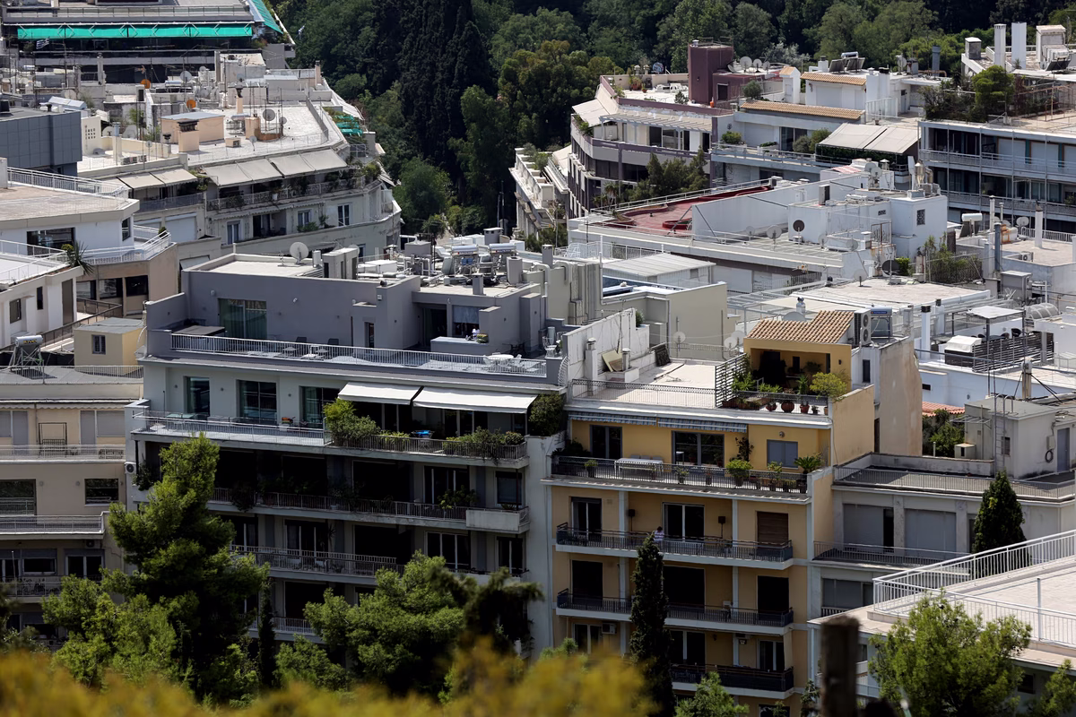 ΕΝΦΙΑ: Τι αλλάζει (και πότε) στον υπολογισμό του φόρου ακινήτων