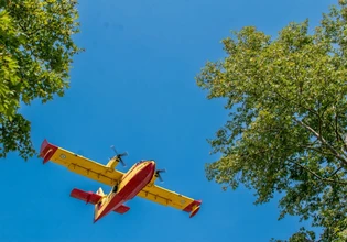 Φωτιά στην Άρτα: Ενισχύθηκαν οι πυροσβεστικές δυνάμεις