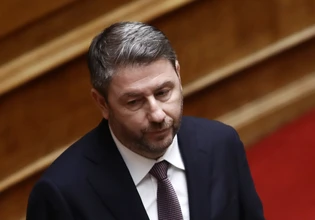 Ανδρουλάκης για τη μητέρα της Αφροδίτης Νέστορα: Οι δολοφόνοι να συλληφθούν, να οδηγηθούν στη Δικαιοσύνη και να τιμωρηθούν