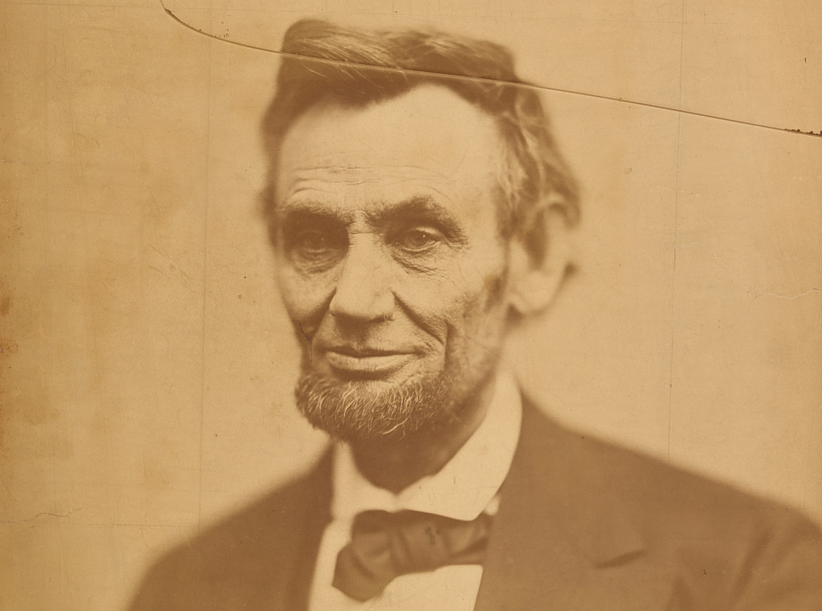 Smithsonian: Μαύροι, αλλόθρησκοι και τρανς άτομα δεν χωρούν στην ιστορία της Αμερικής για την κυβέρνηση Τραμπ