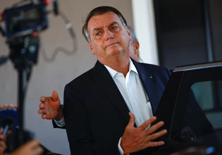 Βραζιλία: Το Ανώτατο Δικαστήριο απαγόρευσε στον Μιλέι να επισκεφθεί τον πρώην πρόεδρο Μπολσονάρο