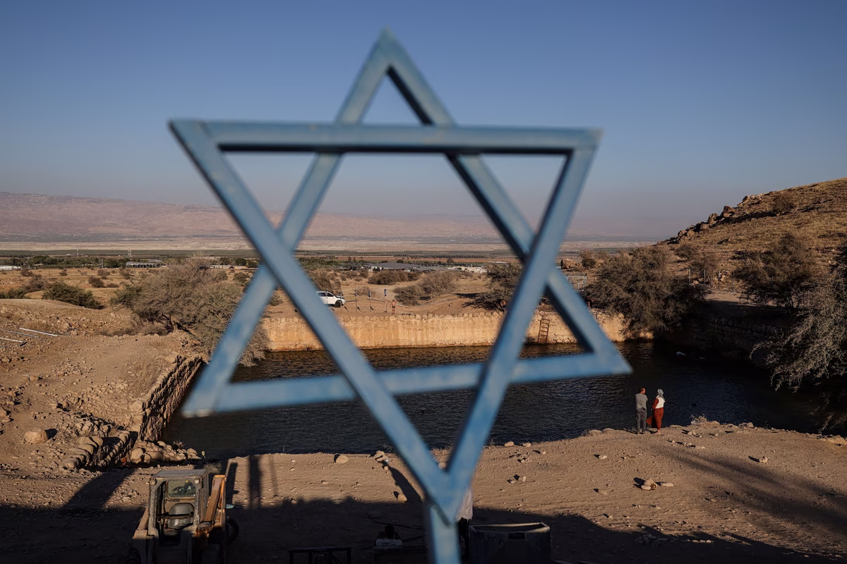 Haaretz: Ξεχάστε το απαρτχάιντ. Το Ισραήλ διαπράττει εγκλήματα διαφορετικού είδους