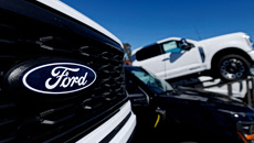 H AI τα έκανε θάλασσα, η Ford επαναπροσλαμβάνει τους απολυμένους στον ποιοτικό έλεγχο