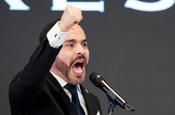 Κολομβία: Ο δε λα Εσπριέγια κατηγορεί τον Πέτρο για «απόπειρα πραξικοπήματος»