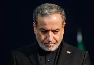 Ιράν: Η επίθεση της Ουκρανίας σε ιρανικό πλοίο «δεν θα μείνει αναπάντητη», προειδοποιεί ο Αραγτσί