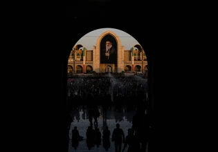 ΝΥΤ: Γιατί ο Μοτζτάμπα Χαμενεΐ υποστήριξε τις διαπραγματεύσεις με τις ΗΠΑ – Δεν θα παρευρεθεί στην κηδεία