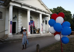 Η Αμερική είναι ισχυρή… αλλά χάνει τη κυριαρχία της