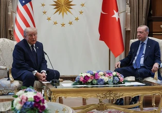 NATO: Έφτασε ο Τραμπ στην Άγκυρα – Στο αεροδρόμιο τον υποδέχθηκε ο Ερντογάν