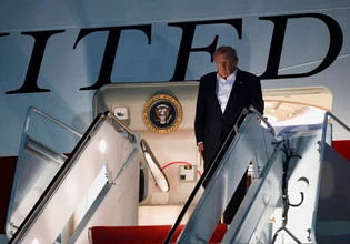 Δίωξη κατά δημοσιογράφων των Νew York Times από την κυβέρνηση Τραμπ για ρεπορτάζ για το Air Force One