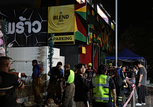 Ταϊλάνδη: Τουλάχιστον 27 νεκροί σε πυρκαγιά σε παμπ στην Μπανγκόκ – Συγκλονιστικές εικόνες