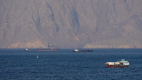 CENTCOM: Οι ΗΠΑ επανεκκινούν τον θαλάσσιο αποκλεισμό του Ορμούζ από την Τρίτη