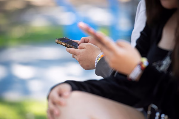 Γιατί ο νέος οδικός χάρτης της ΕΕ για τα social media είναι πιο αυστηρός από ό,τι φαίνεται; – Πού αποσκοπεί;