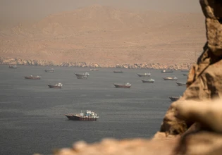ΗΠΑ – Ιράν: Νέες συγκρούσεις και απειλές Τραμπ για πλήγματα σε κρίσιμες υποδομές αν δεν υπάρξει συμφωνία