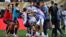 Η FIFA διενεργεί έρευνα σε βάρος της Αργεντινής για τα όσα συνέβησαν στον τελικό του Μουντιάλ (vid)