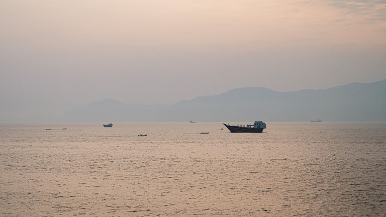 Επιθέσεις στο Ιράν από τις ΗΠΑ, ακούγονται εκρήξεις σε σημεία που χτυπήθηκαν και χθες