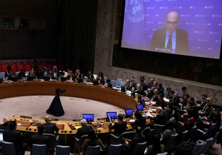Κόντρα ΗΠΑ – Γαλλίας: Κάποτε ήσασταν υπόδειγμα για τα ανθρώπινα δικαιώματα – Υποκριτική η στάση της Γαλλίας