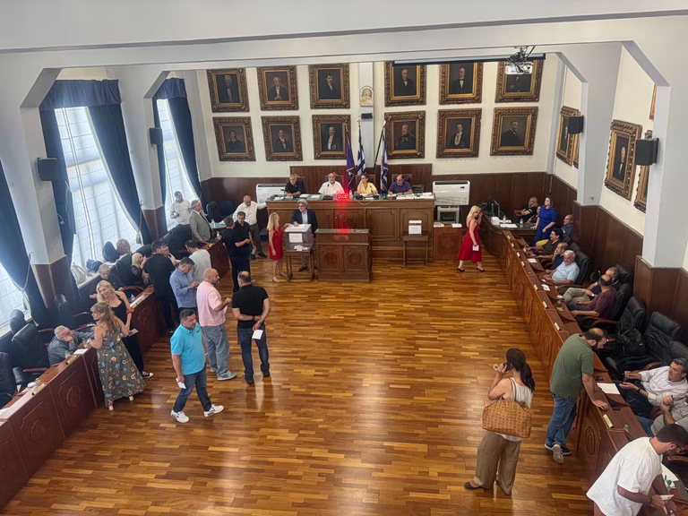 Εξελέγη το νέο Προεδρείο του Δημοτικού Συμβουλίου Πειραιά