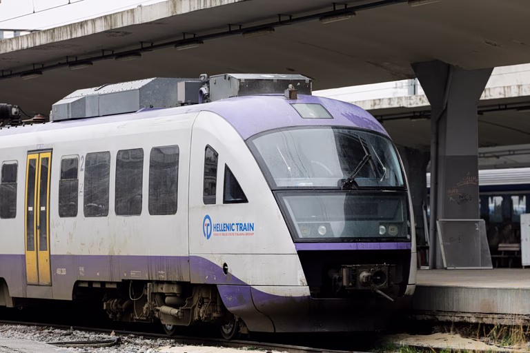 Hellenic Train: Διακοπή δρομολογίων του Προαστιακού Σιδηροδρόμου Θεσσαλονίκης λόγω φωτιάς – Η ανακοίνωση