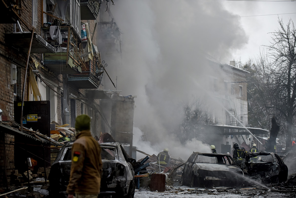 Κίεβο: Τουλάχιστον 13 νεκροί σε ρωσικές επιθέσεις με drones και πυραύλους [βίντεο]