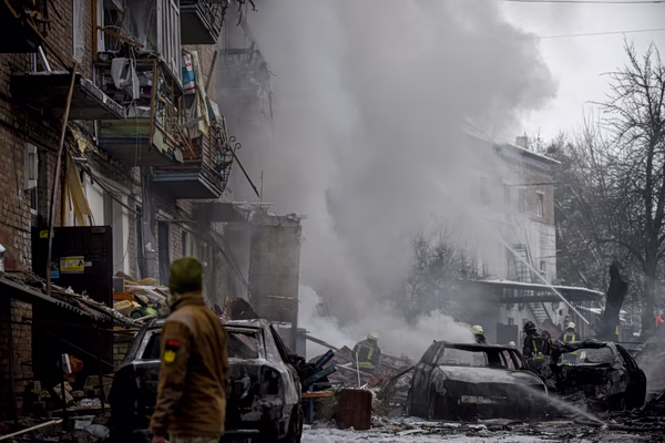 Κίεβο: Τουλάχιστον 13 νεκροί σε ρωσικές επιθέσεις με drones και πυραύλους
