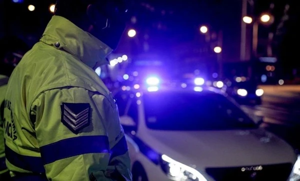 Επιχείρηση της Τροχαίας στον Λυκαβηττό για αυτοσχέδιους αγώνες – Εντοπίστηκαν δύο οδηγοί που έκαναν drift
