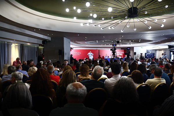 ΣΥΡΙΖΑ: Δύο Κεντρικές Επιτροπές, δυο πολιτικά κέντρα – ρεσάλτο από Πολάκη, Παππά και Δούρου