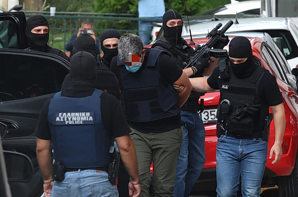 Μαρφίν: Για ανθρωποκτονία από πρόθεση κατά συρροή κατηγορούνται οι δύο συλληφθέντες – Την Τρίτη η απολογία τους