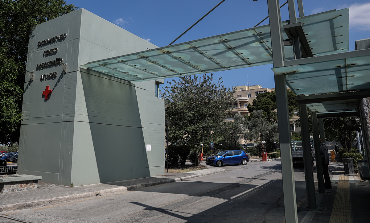 Σισμανόγλειο: «Νοσηλεύτρια σε πανικό φώναζε ‘φωτιά’ – Είχε πάρα πολύ καπνό, δεν μπορούσες να δεις τίποτα»