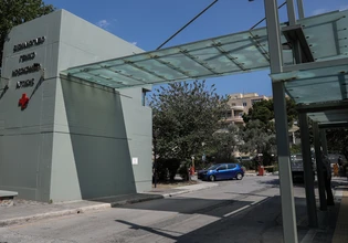 Σισμανόγλειο: «Νοσηλεύτρια σε πανικό φώναζε ‘φωτιά’ – Είχε πάρα πολύ καπνό, δεν μπορούσες να δεις τίποτα»