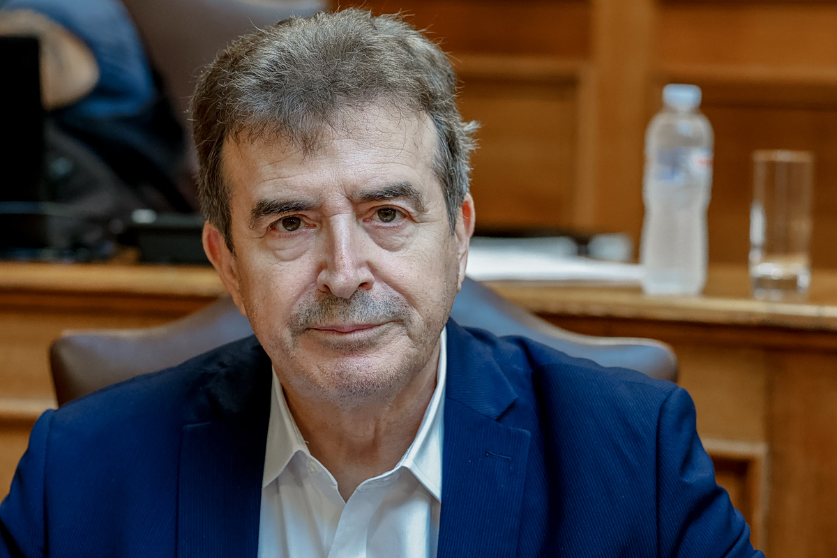 Χρυσοχοΐδης για τις συλλήψεις στις υποθέσεις Marfin και Θεσσαλονίκης: «Η Δημοκρατία πάντα νικά στο τέλος»