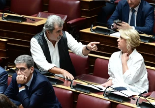 ΣΥΡΙΖΑ: Κρίση και διχασμός ξανά – Πολάκης και Δούρου στα χαρακώματα για κόμμα 7 βουλευτών