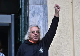Συγκέντρωση στα Προπύλαια για τον 20χρονο στο Άργος – Η ανάρτηση του Γιάννη Μάγγου