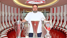 Η γιγάντωση του Ολυμπιακού συνεχίζεται – Ο Βαγγέλης Μαρινάκης παρουσιάζει το νέο «Γεώργιος Καραϊσκάκης»