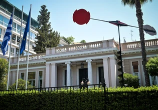 ΕΛΑΣ: Οι αλχημιστές του Μεγάρου Μαξίμου επιμένουν στα μαθηματικά του «Μπακαλόγατου»