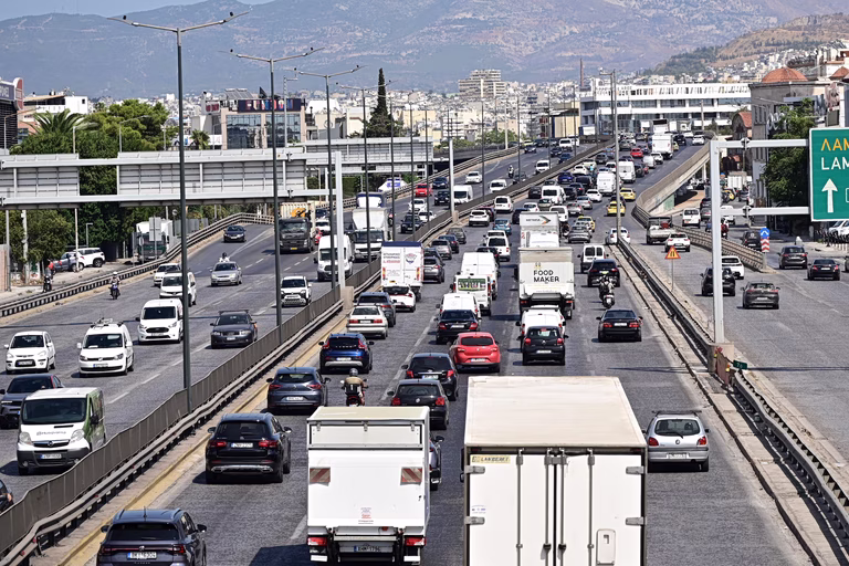 Κίνηση: Μποτιλιάρισμα στον Κηφισό – Καθυστερήσεις στην Αττική Οδό