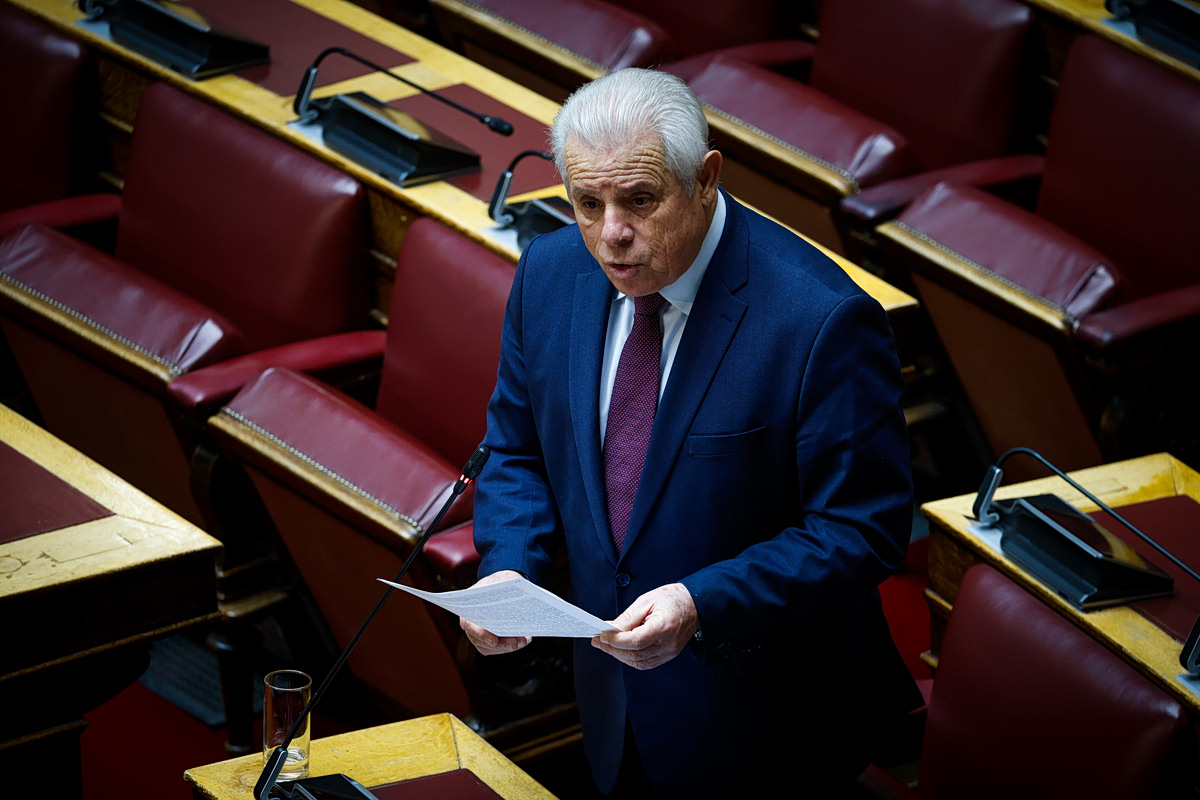Βόμβα Βλάχου με ερώτηση στον Μητσοτάκη για την ανακύκλωση – Ζητά απαντήσεις και διαφάνεια στη διαχείριση δημόσιων πόρων