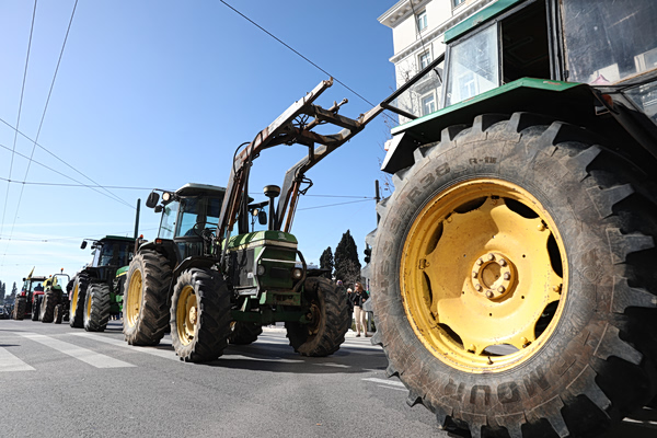 Αγροτικές επιδοτήσεις: Προσυμπληρωμένες αιτήσεις με ΑΦΜ, ΙΒΑΝ, ΚΑΔ και περιορισμός των μεσαζόντων