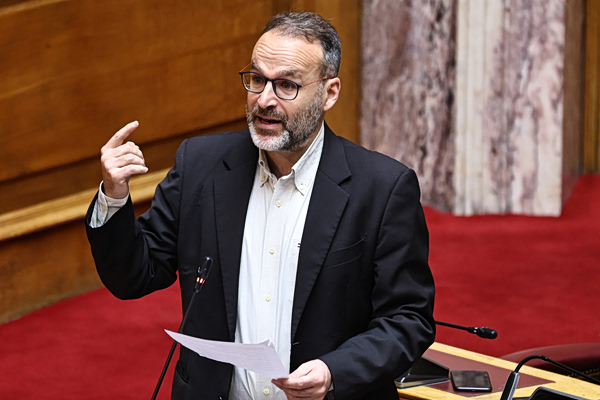 Γκιόκας: Mε συνταγματικό μανδύα η επιχείρηση ποινικοποποίησης και καταστολής του εργατικού λαϊκού κινήματος